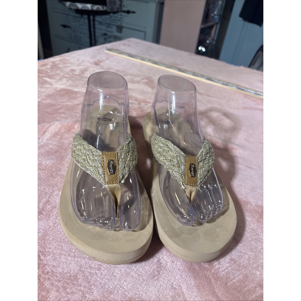 Pier 27 Gold Metallic Beach Flip Flops‎ Women's Sz 8